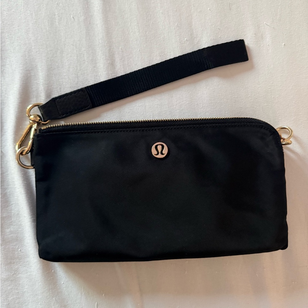 LULULEMON - Double up wallet - Black and gold